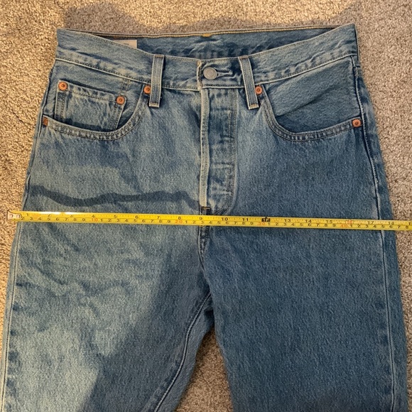 Levi’s 501 Jeans - Picture 7 of 8